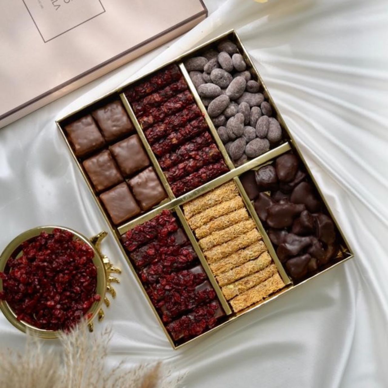 Coco Luxe Six Selection Box