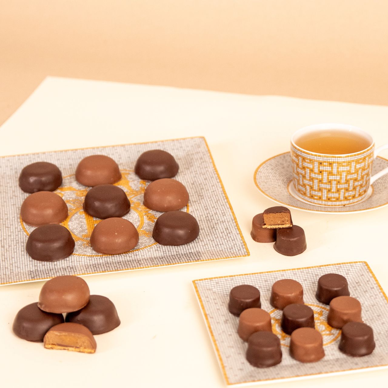 Milk & Dark Chocolate Gianduja Sablés Mini