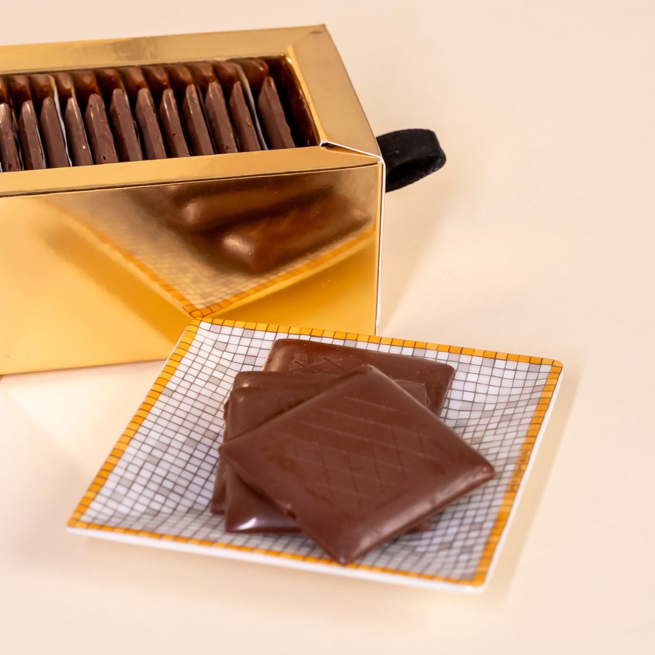 Milk Chocolate Almond Thins