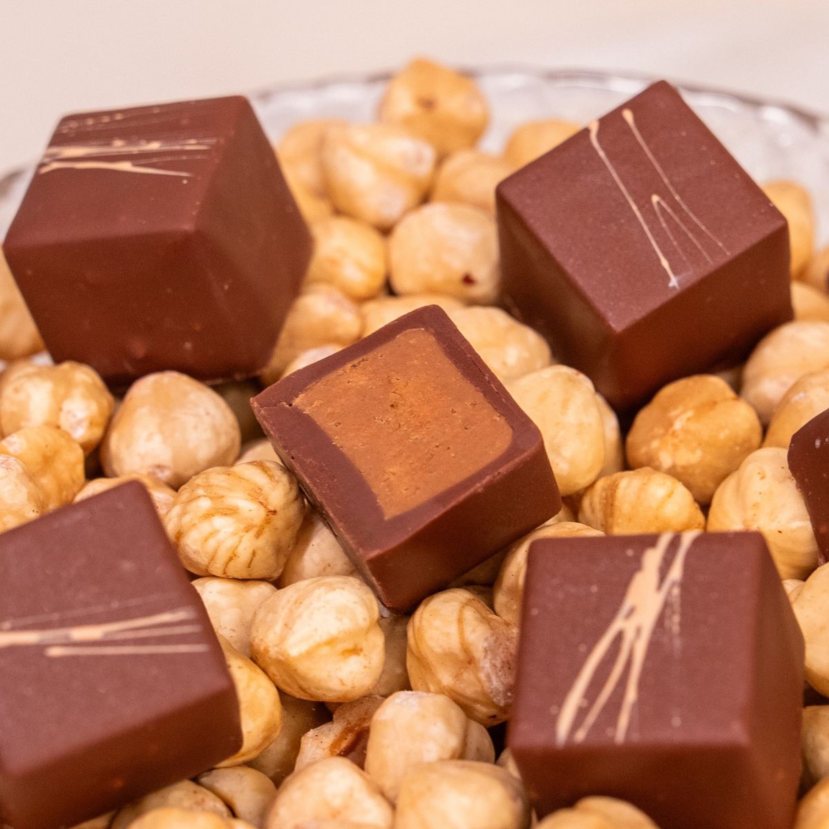 Eid Al Etihad 9 Piece Gift Box