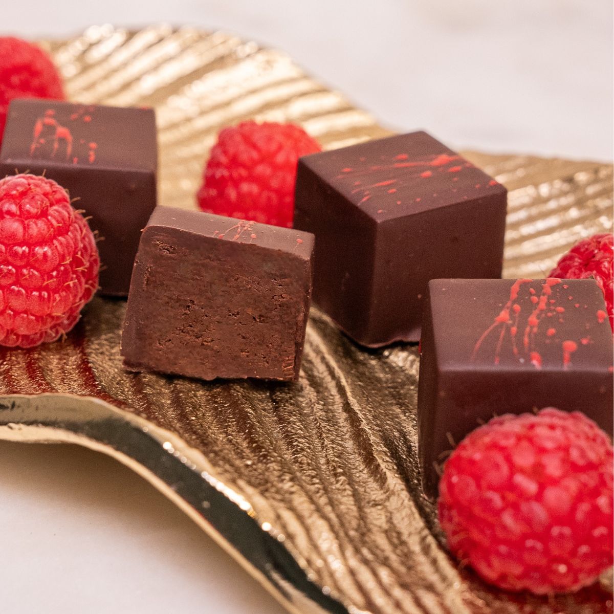 Eid Al Etihad 9 Piece Gift Box