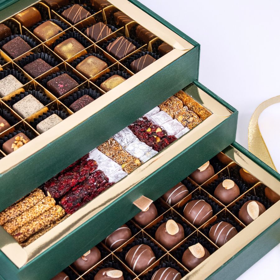 Luxury Festive Gift Box with Chocolates, Authentic Lokum & Turkish Delight